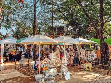 Market in chaing mai : JJ Market