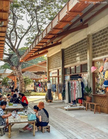 Market in chaing mai : JJ Market